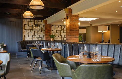 Cardington Hotel | The Kingfisher