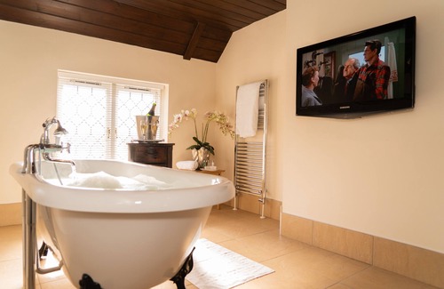 Cardington Hotel | The Kingfisher Pub and Hotel