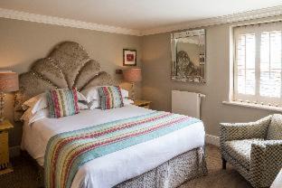 Christchurch Hotel | The Kings Arms