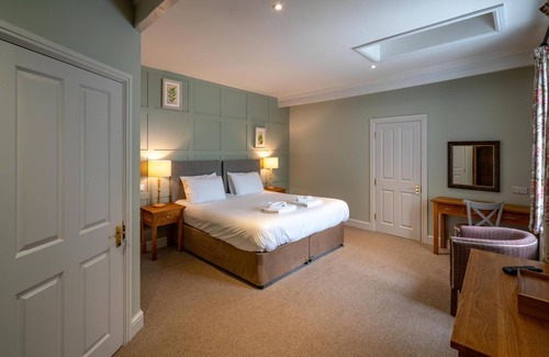 Melksham Hotel | The Kings Arms Hotel - Inn