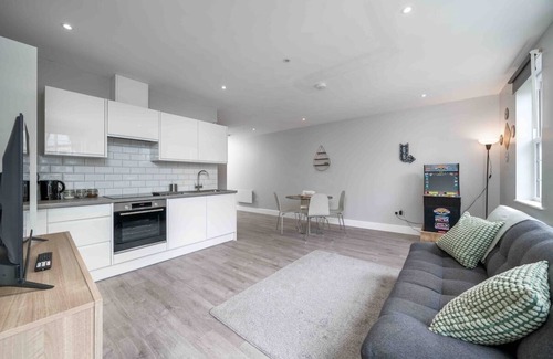 Grove Apartment | The Kingston Hideaway