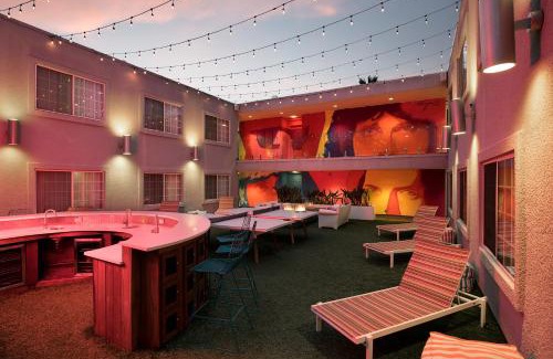 Venice Hotel | The Kinney - Venice Beach