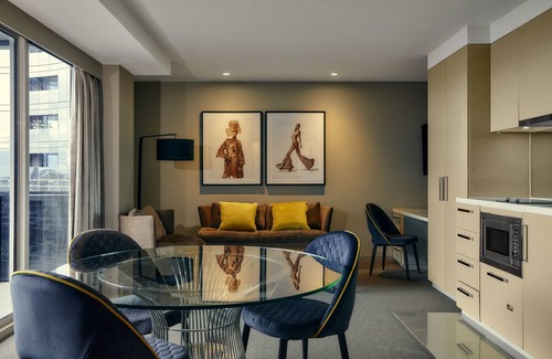 Melbourne Hotel | The Kinson