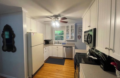 Greentown House | The Lake House - 500 ft. from Lake Wallenpaupack