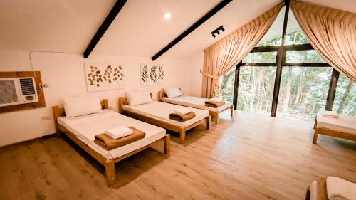 Cavinti Apartment | The Lake House