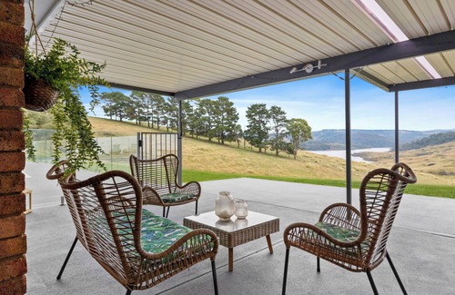 South Bowenfels House | The Lakehaus@Lyell: Amazing views of Lake Lyell