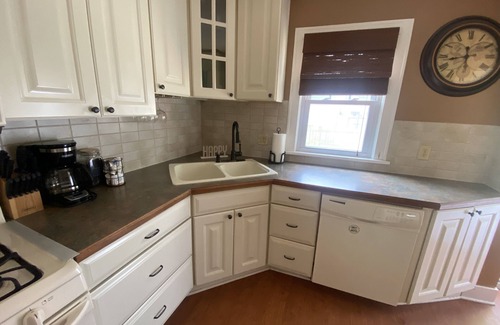 Lakeside House | The Lakeside Experience - Less than 2 miles from Beach and social district