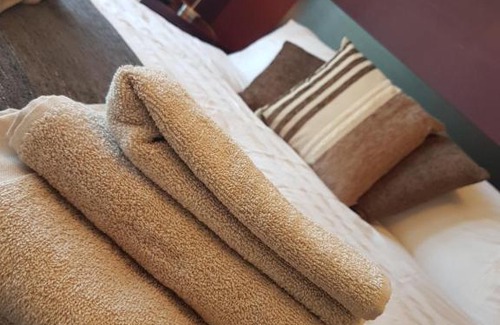 Clayhall Bed & Breakfast | The Lakeside