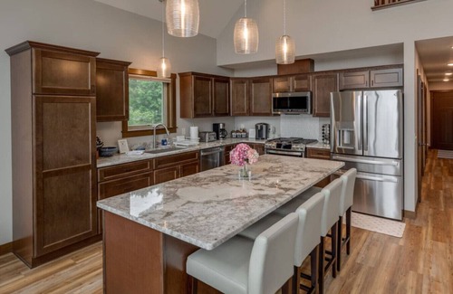 Merrifield House | The Lakeside On North Long