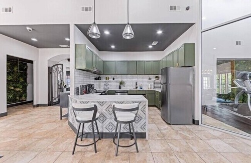 North Arlington Apartment | The Landry 184 | Spacious and Cozy 1 Bedroom 1bth