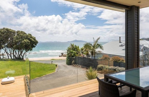 Langs Beach House | The Langs - Large, modern, sunny holiday with stunning views a stone's throw from Langs beach