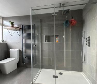 Marston Green Apartment | The Laurels - HS2 Contractors, NEC, BHX, Free Parking