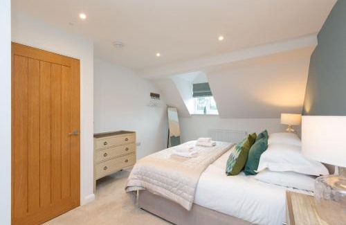 Eaton Mascott House | The Lawley