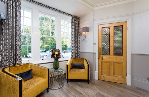 Horley House | The Lawn Guest House