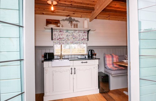 Rugeley Cottage | The Lazy Mare by The Water