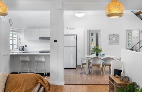 Budgewoi House | The Lazy Mimosa from beach days & bike rides to sunset drinks by the fire pit.