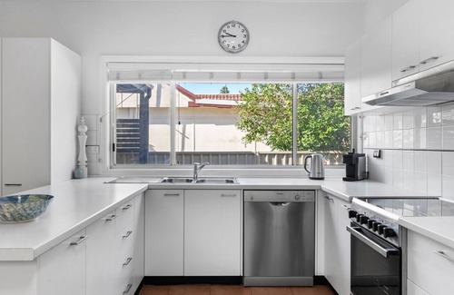 Budgewoi House | The Lazy Mimosa from beach days & bike rides to sunset drinks by the fire pit.