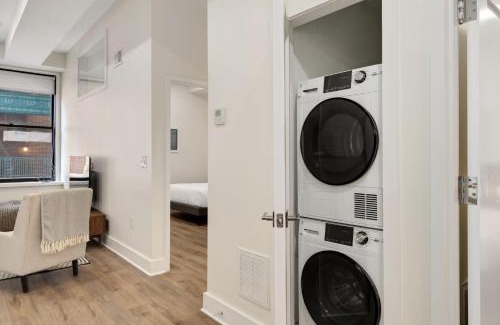 Center City East Apartment | The Ledger Residences by Sosuite - Old City