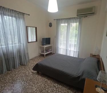 Xylokastro-Evrostina Apartment | The Lemon House