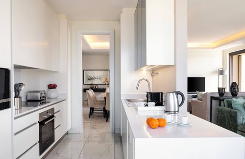 Sandown Apartment | The Leonardo