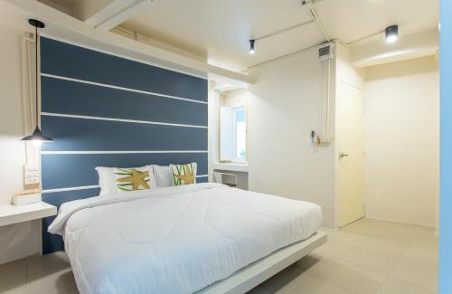 Talat Yai Hotel | The Light House at Town Phuket