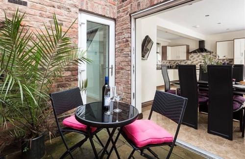 York Apartment | The Light Well