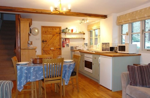 South Tawton Cottage | THE LINHAY, pet friendly, character holiday cottage in Throwleigh
