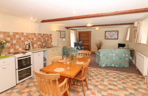 Colyton Cottage | THE LINNEY, pet friendly, country holiday cottage in Colyton