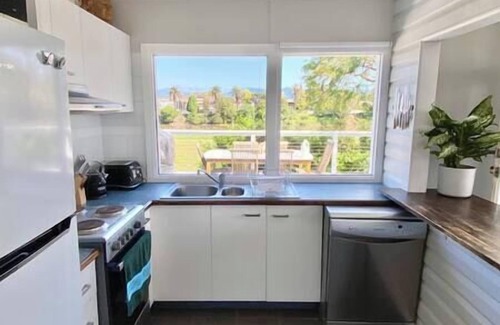 South Murwillumbah House | The Little River Cottage - Riverfront Retreat