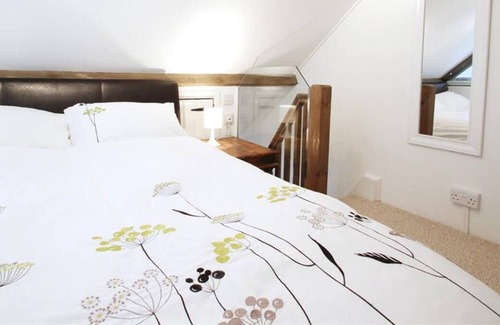 Parkmill Apartment | The Little Forge in the beautiful Swansea