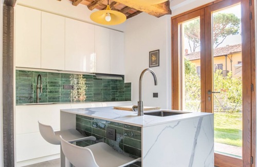 Viareggio House | The little house in the garden of Villa Sania, Viareggio