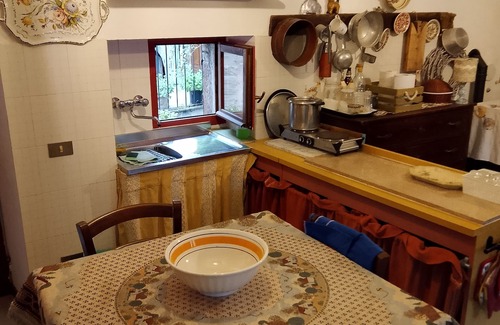 Sant'Anatolia di Narco House | The little house in the castle