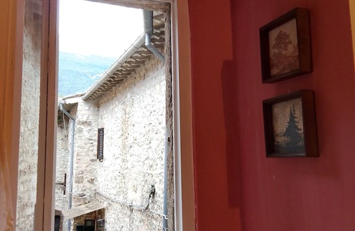 Sant'Anatolia di Narco House | The little house in the castle