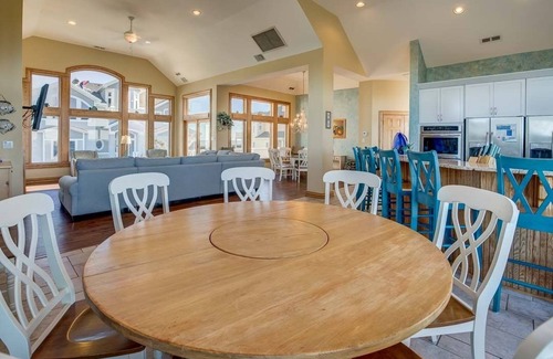 Pine Island House | The Little Mermaid | 75 ft from the beach | Private Pool, Hot Tub | Corolla