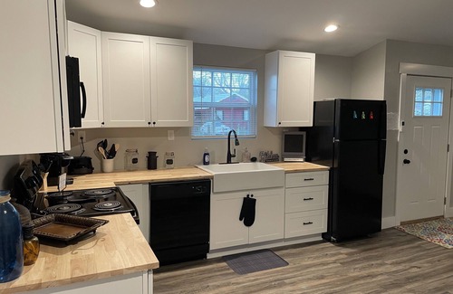 Lookout Valley Neighborhood Association House | The Little Tennessee Retreat