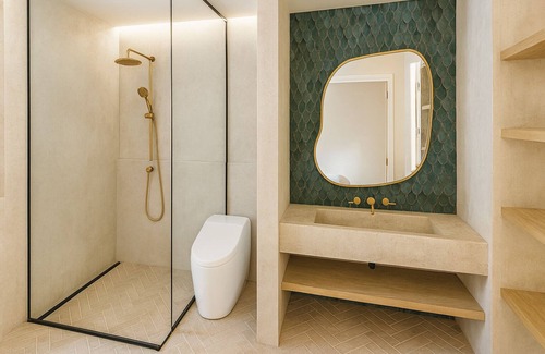 Tarpon Springs Hotel | The Livery Guesthouse