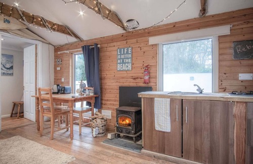 Castlemartin Apartment | The Lodge - 1 Bedroom - Freshwest Beach Retreat