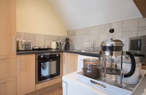 Broadway House | The Lodge at Broadway