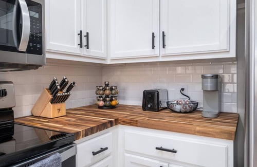 Wimberley House | The Lodge at Little Ranches Central Sleeps 26