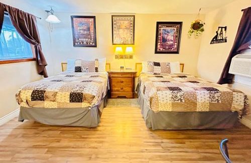 Overland Hotel | The Lodge at Ute Lake aka Yucca Motel and Cabins, Logan, NM