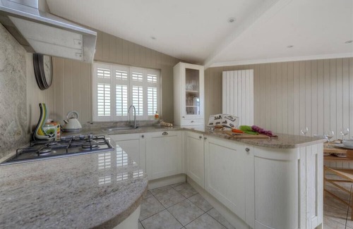 Lyme Regis Cottage | The Lodge