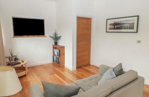 Bridgend House | The Lodge