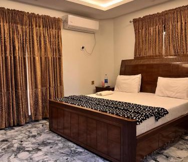 Muzaffarabad House | The lodge Guest House