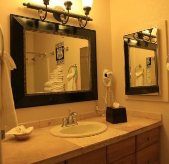 Williams Hotel | The Lodge on Route 66