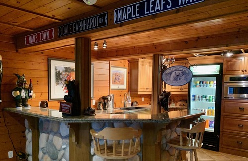 Manitoulin District House | The Lodge on Serendipity