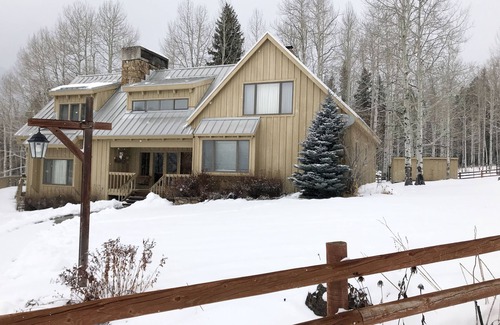 Pagosa Springs Cabin | The Lodge - Weminuche Wilderness - sleeps 12 - Winter Adventures