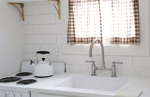 Charlevoix Cottage | The Loft - DOWNTOWN CHARLEVOIX - Simple Modern Beautiful - #2