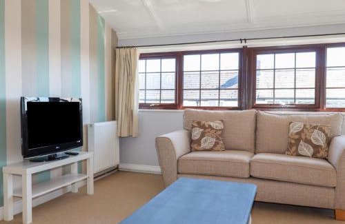 Probus Apartment | The Loft