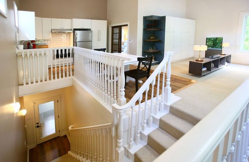 Columbus House | The Loft - Where Tranquility Meets Comfort