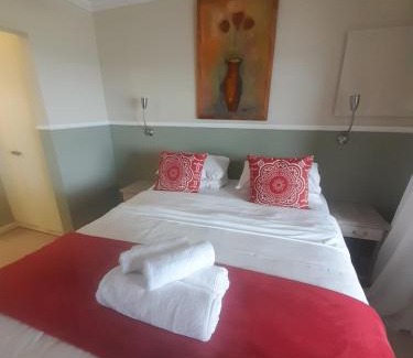 Port Alfred House | The Lookout Guest House